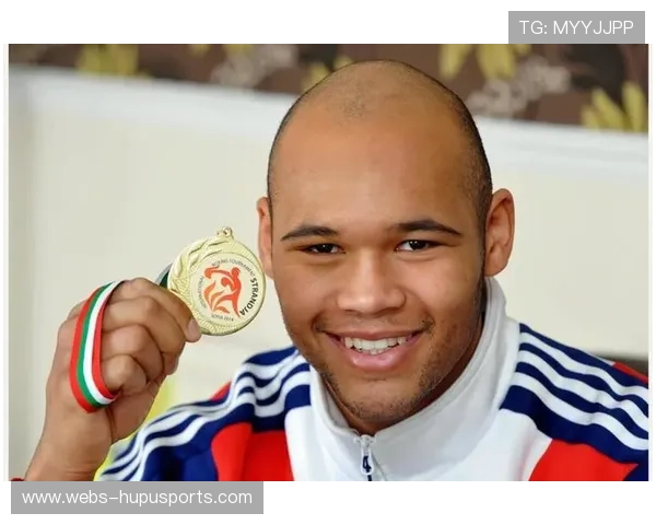 弗雷泽克拉克挑战空缺英国重量级拳王 BBC直播10月26日德比大战